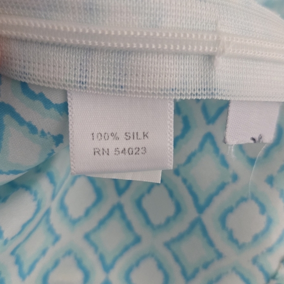 ⭐️Banana Republic Green Puff Sleeve 100% Silk Peplum Blouse Size 8 - Picture 4 of 5